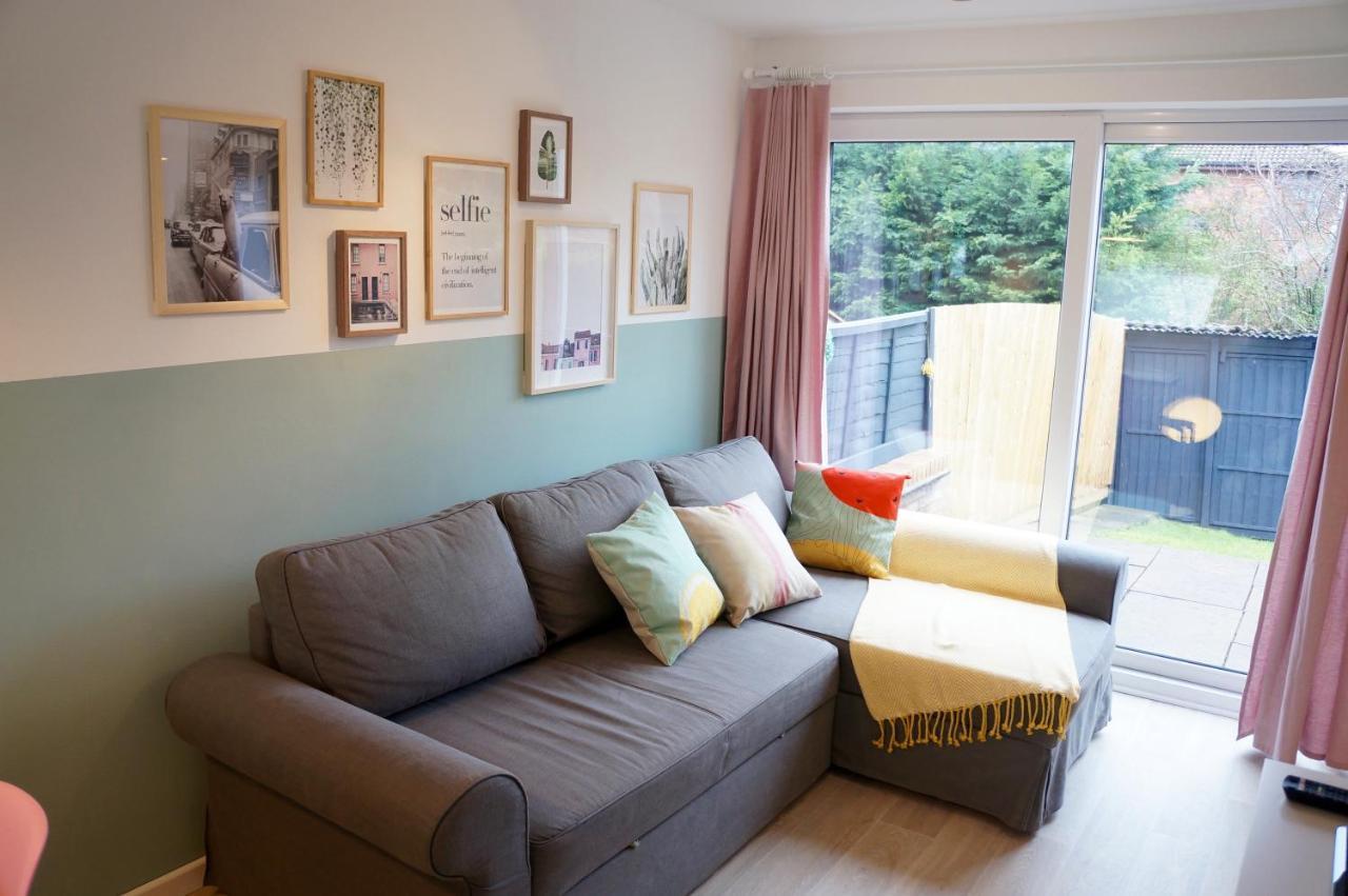 شقة The Oldbrook Garden Flat ميلتون كينيز المظهر الخارجي الصورة
